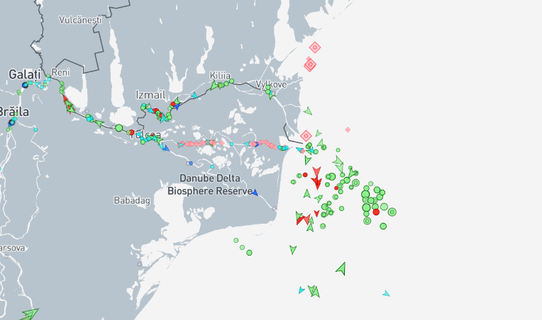 Около 50 судов находятся на загрузке — что известно о работе портов Большой Одессы - фото 1