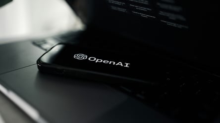 Сомнительная инновация — OpenAI может добавить рекламу в ChatGPT - 285x160