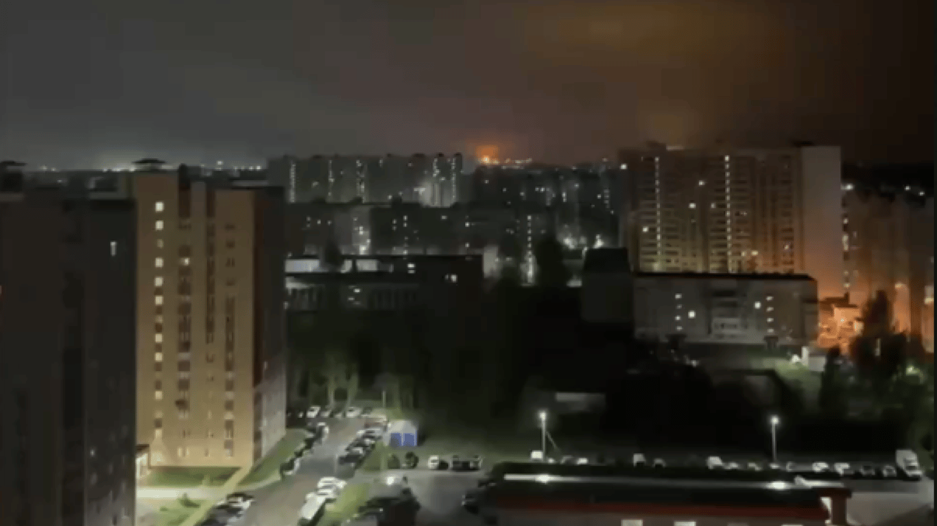 Перемирие Путина закончилось: Москву атакуют БПЛА, в Ярославле горит НПЗ