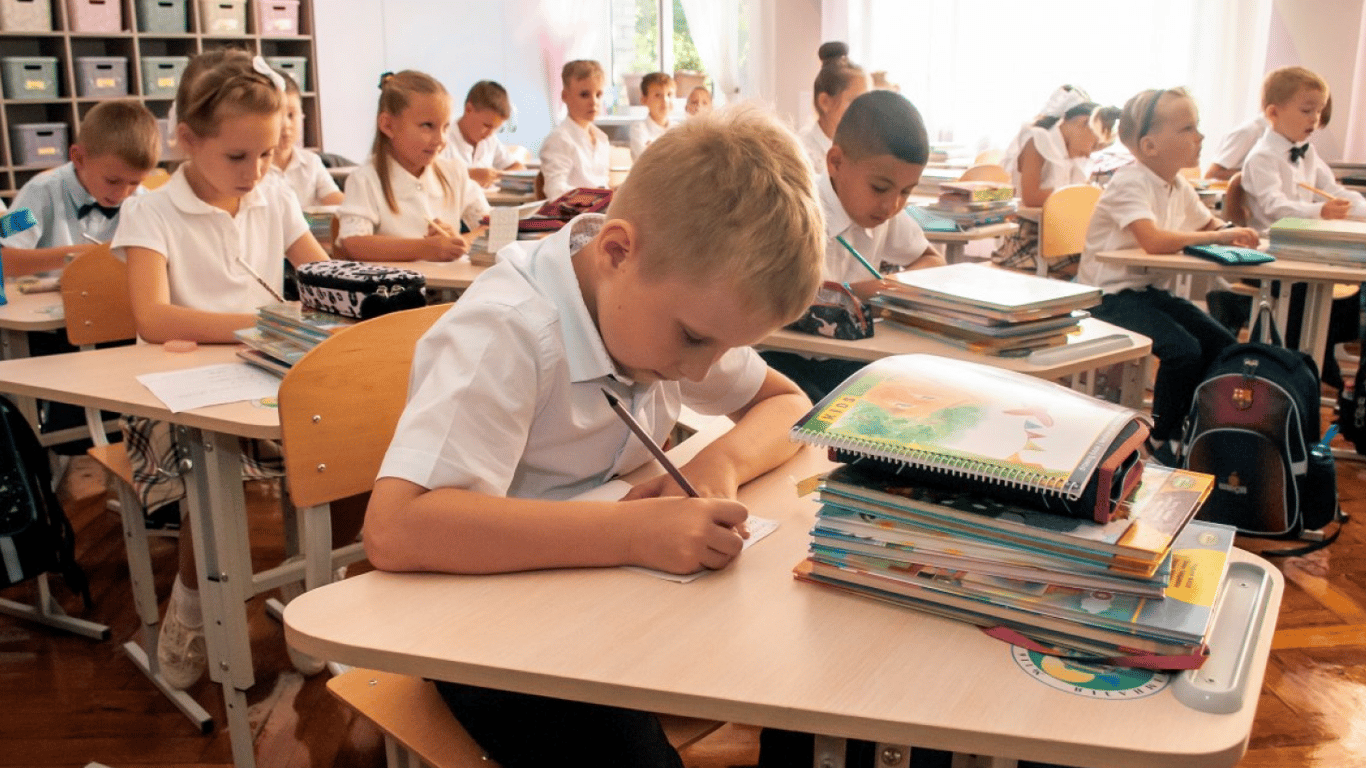 В Одессе с 1 апреля стартует кампания по зачислению детей в школы — что нужно знать