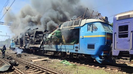 Росіяни двічі атакували локомотив і вагони потяга на Запоріжжі - 304x171