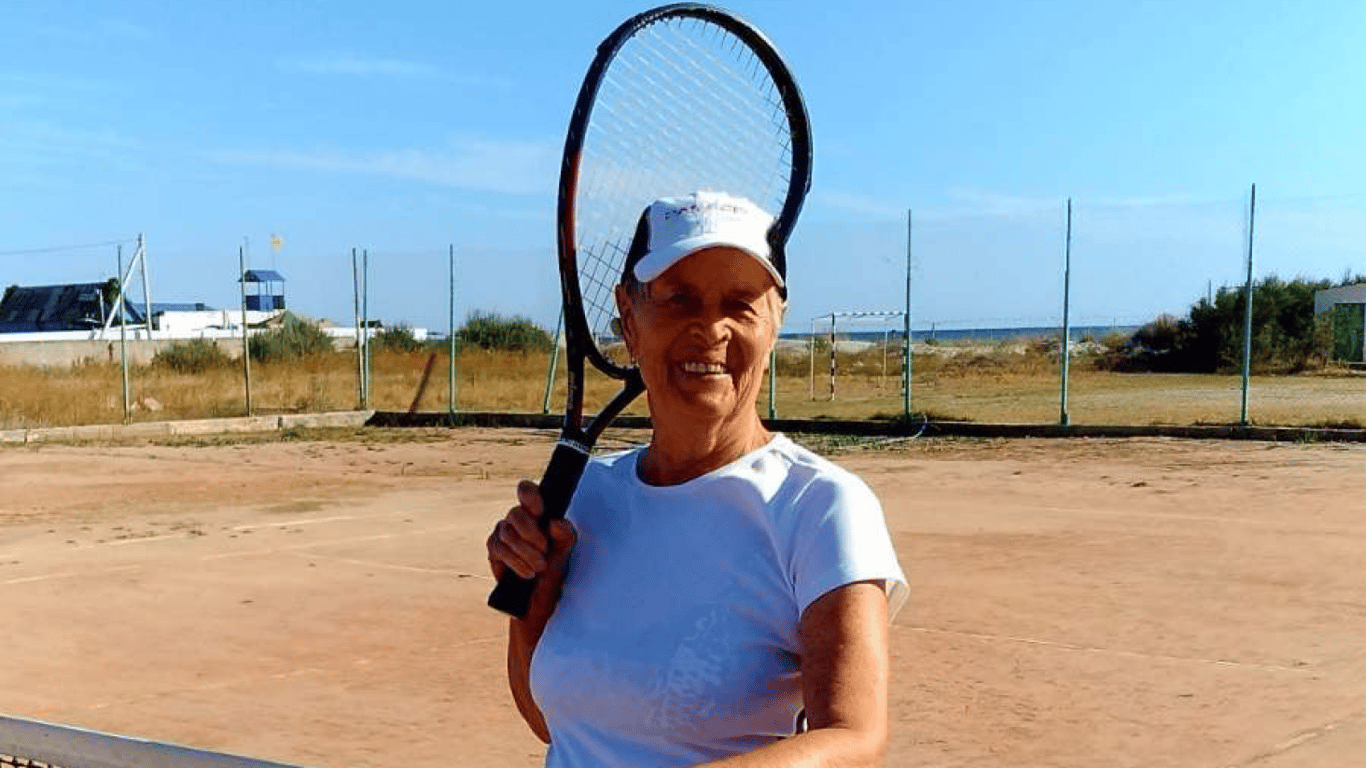 91-летняя киевлянка завоевала две медали на соревнованиях по теннису в Турции