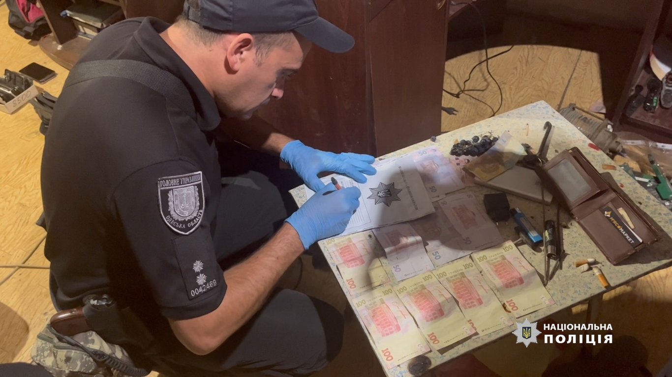 "Двічі на ті ж граблі": на Одещині затримали наркоторговця