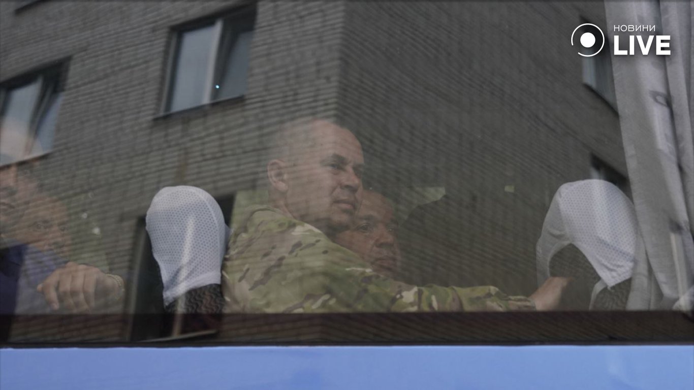 Українці повертаються додому з полону 24 травня