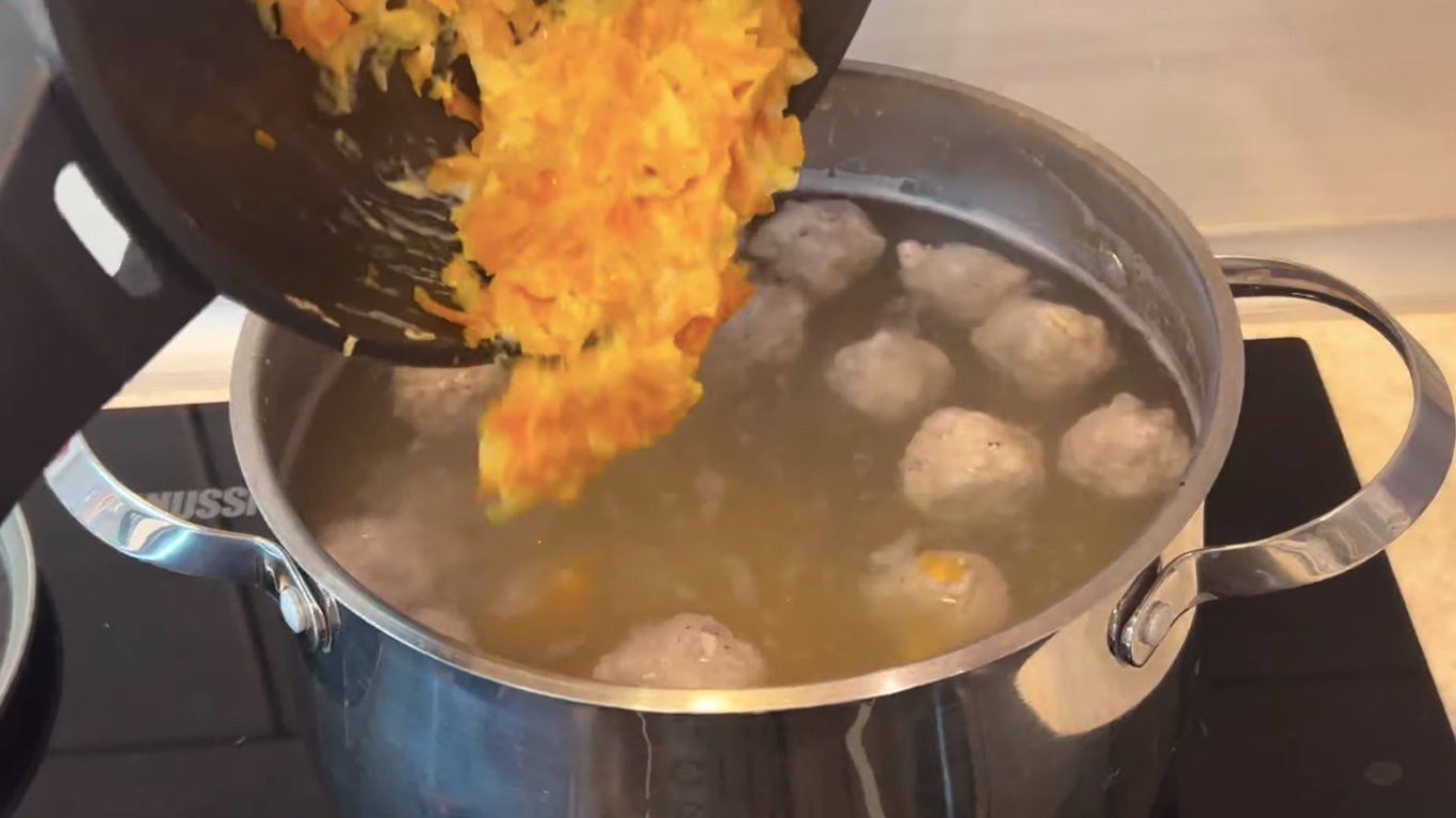 рецепт супу з фрикадельками