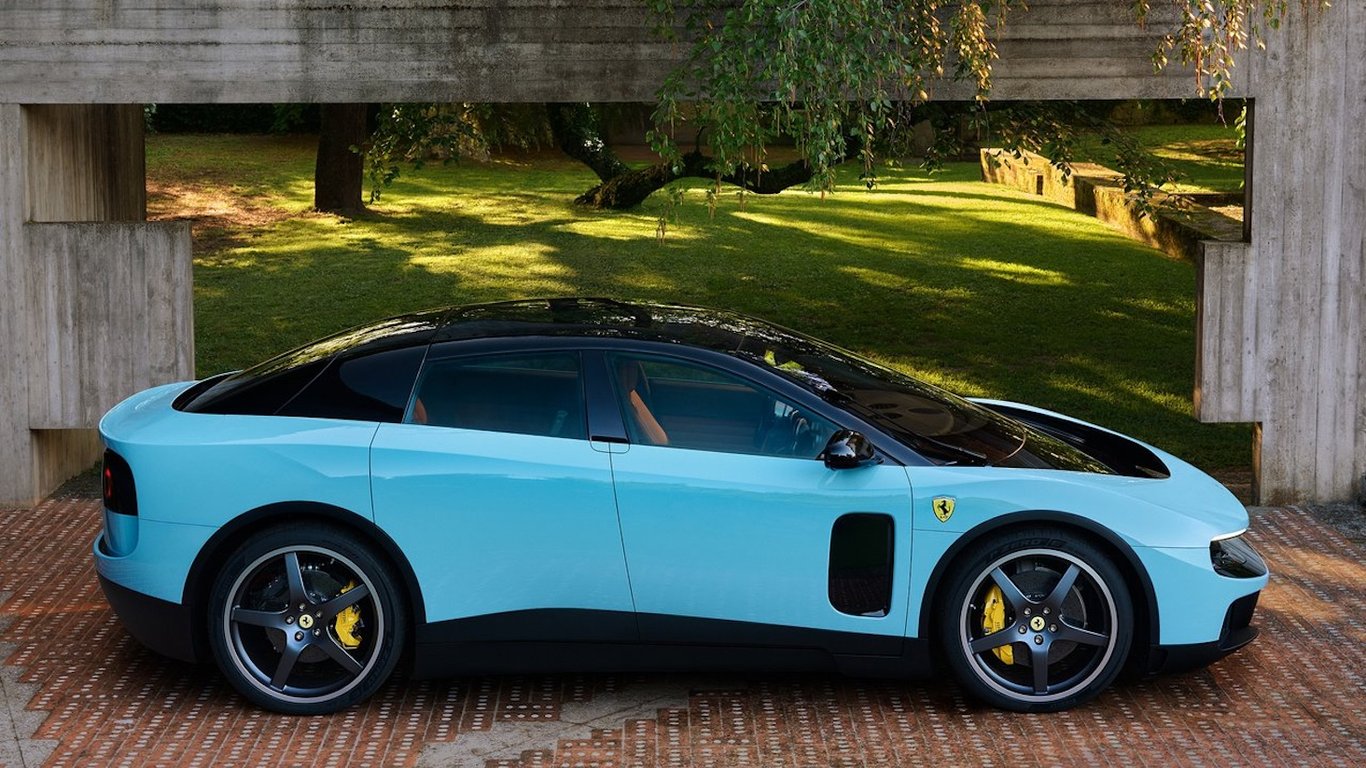 Експрезидент Ferrari розкритикував новий електромобіль Luce