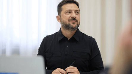 Зеленский поздравил медиков и поблагодарил их за спасенные жизни - 290x160