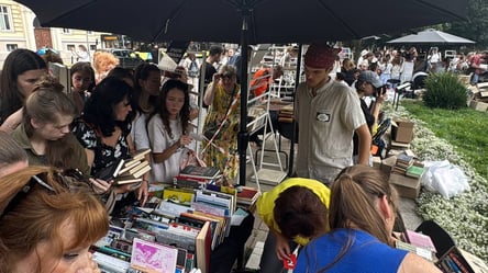 У Львові пройшла "Книжкова площа" — які книги можна було обміняти - 285x160