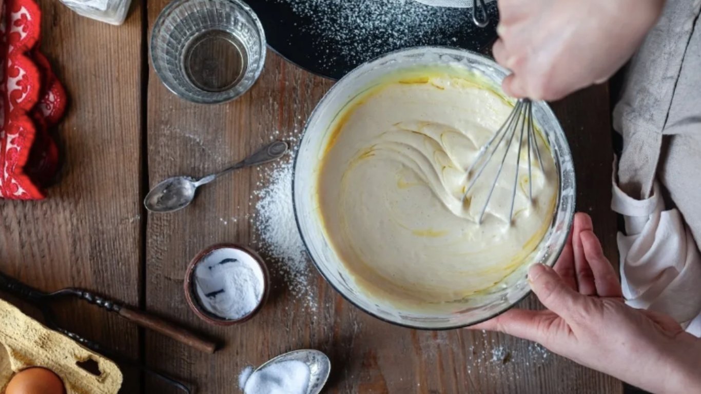 Эти 2 простых ингредиента заменят яйца в блинах: и они получаются еще вкуснее