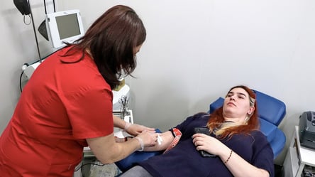"Червоне — то любов": ко дню влюбленных в Одессе провели акцию донорства крови - 285x160