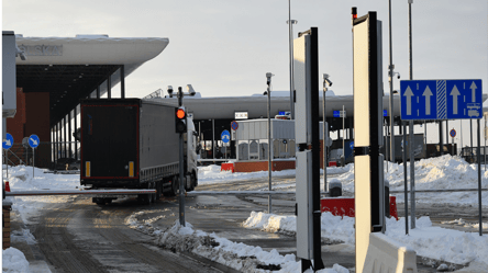 Кордон раптово спорожнів — що відбувається на КПП вранці - 285x160