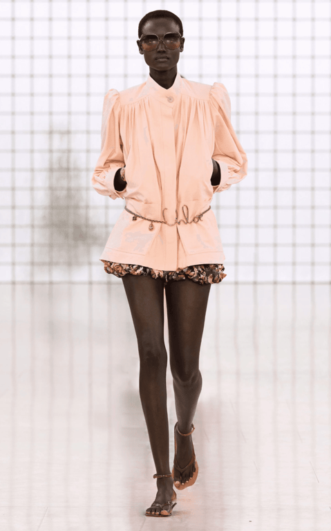 Belt over clothes — a fashionable technique in 2025