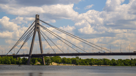 Який вигляд мав Північний міст у Києві 50 років тому — фото - 285x160