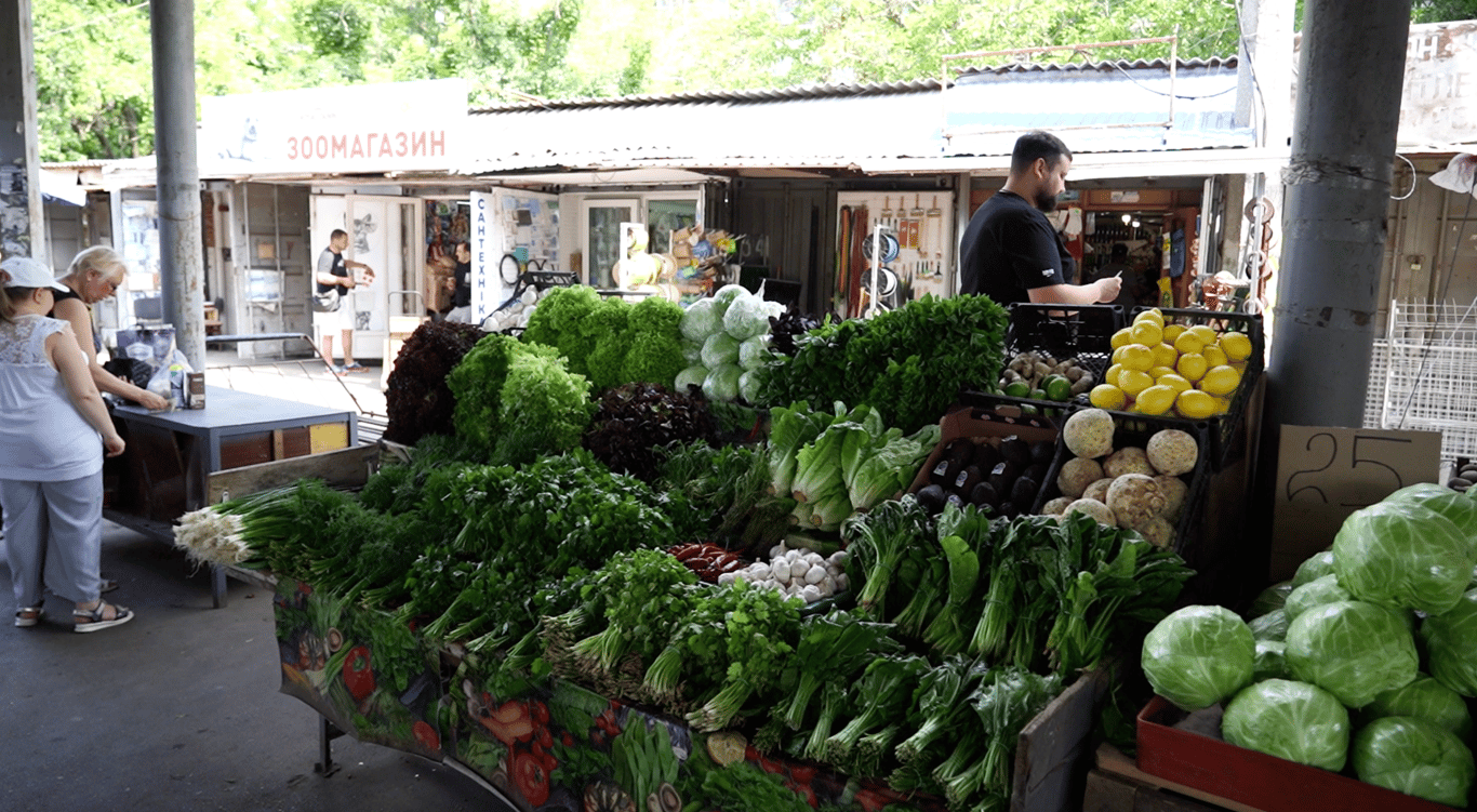 Зелень на базарі