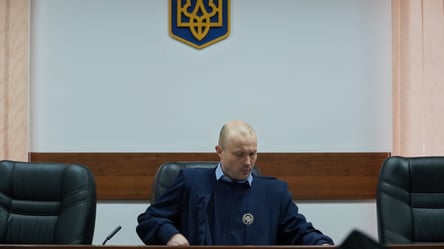 Ответчик находится за границей: как суд может вручить повестку - 285x160