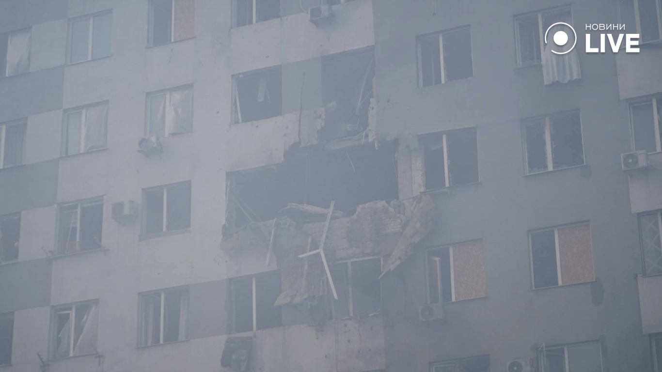 Наслідки обстрілу Одеси 16 квітня