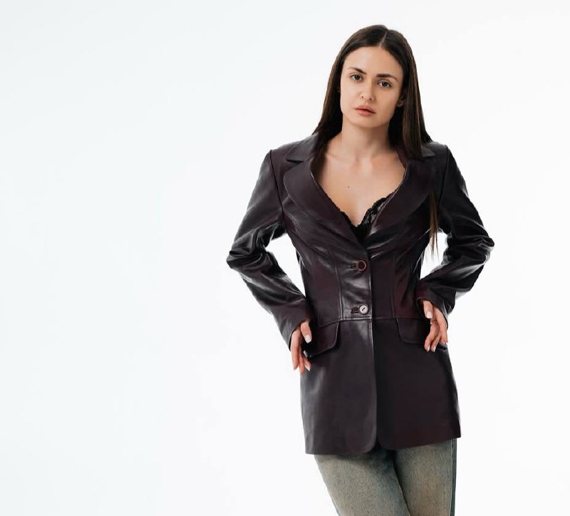 Шкіряний жакет - те, що треба для прохолодний вечорів