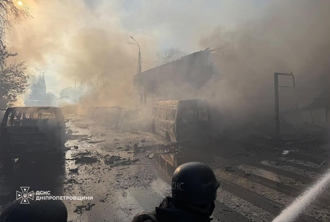 Російський удар по ТРЦ у Павлограді 10 вересня