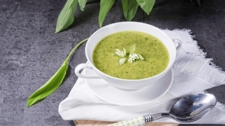 Смак весни: як зварити вишуканий французький крем-суп з черемші — простий рецепт - 285x160