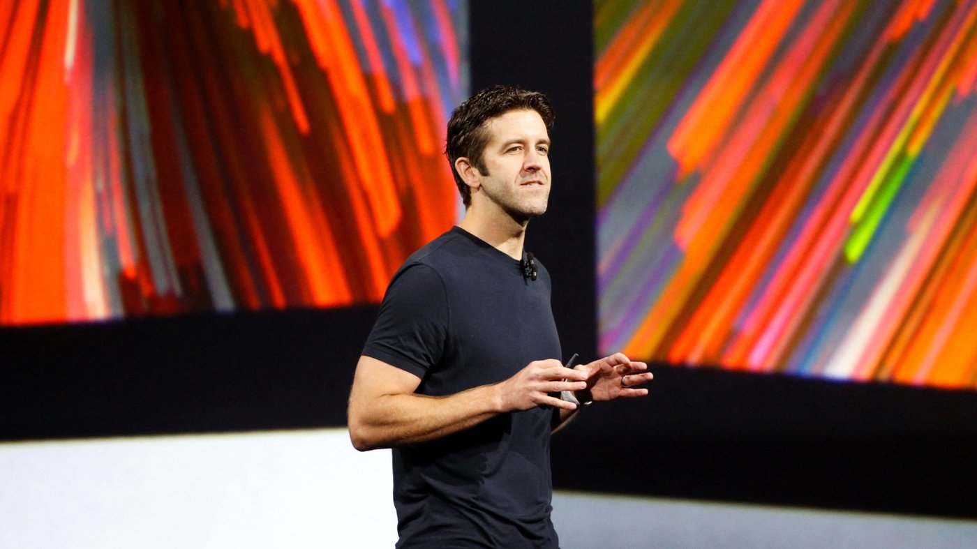 Вице-президент по разработке аппаратного обеспечения Apple Джон Тернус