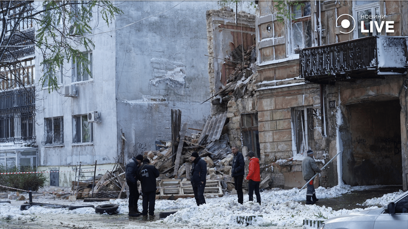 Мешканців зруйнованого будинку в Одесі переселять у пусті квартири