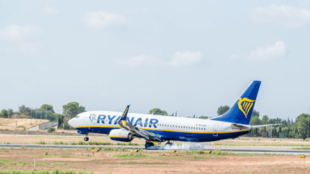 Бонус для пассажиров — Ryanair увеличил размеры ручной клади - 285x160