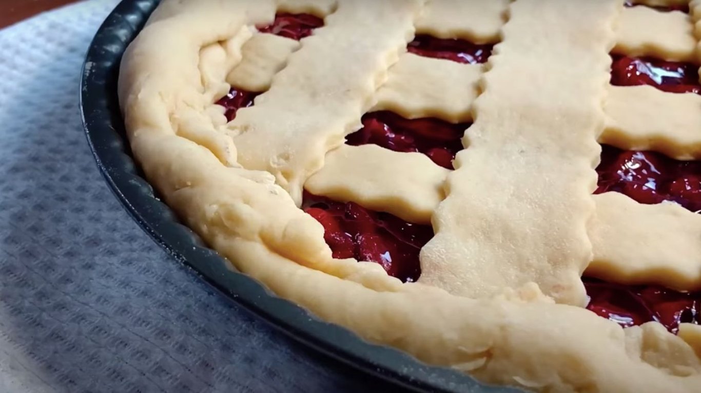 вишневая выпечка