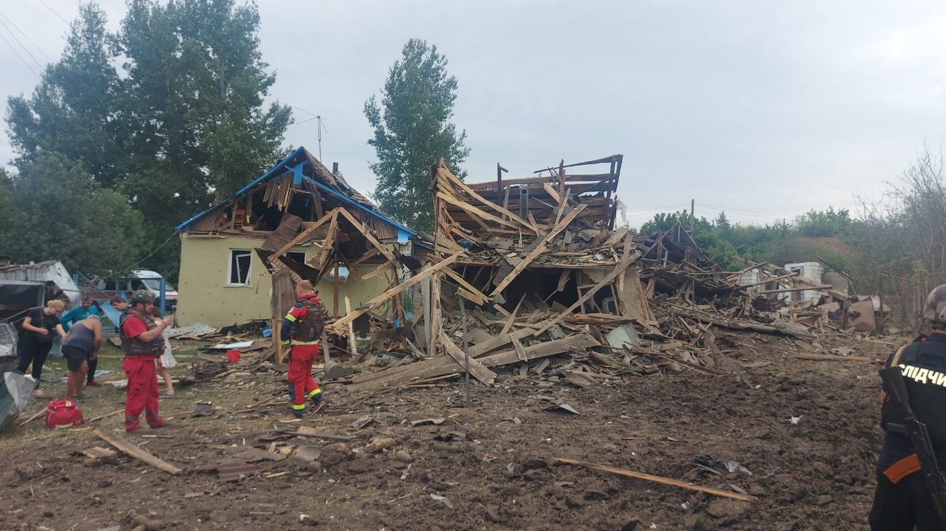 Обстріл села Макарове, що на Харківщині, загинула жінка, поранено чоловіка