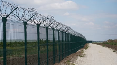 Новий цілодобовий пропускний пункт з Румунією: як працюватиме митниця - 285x160