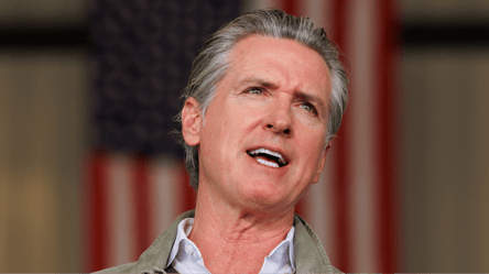 Губернатор Калифорнии ответил, как можно повлиять на Путина - 304x171