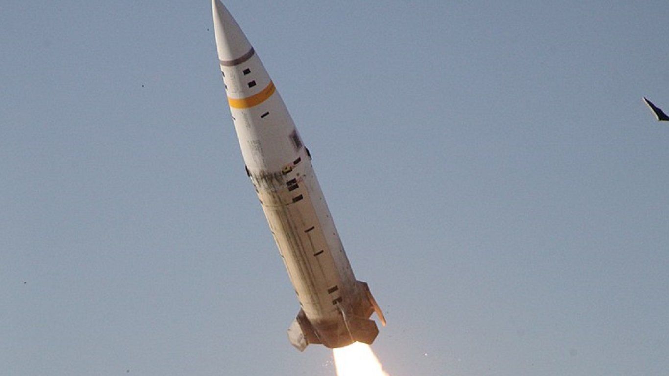 США нададуть Україні балістичні ракети ATACMS