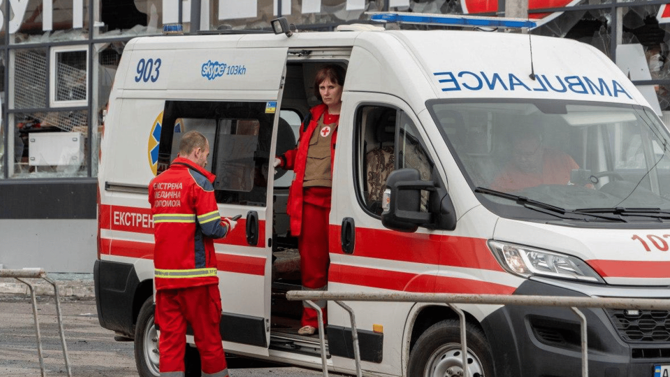 Під час обстрілу киянину відмовляли у швидкій та закликали чекати відбою тривоги