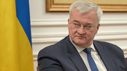 США могут снять ограничения на оружие для Украины — Сибига - 285x160