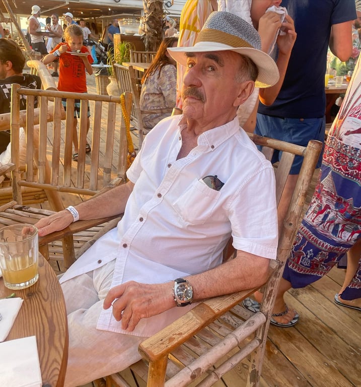 Актор Леонід Каневський захворів на рак. Фото: instagram/leonid_kanevskiy__official