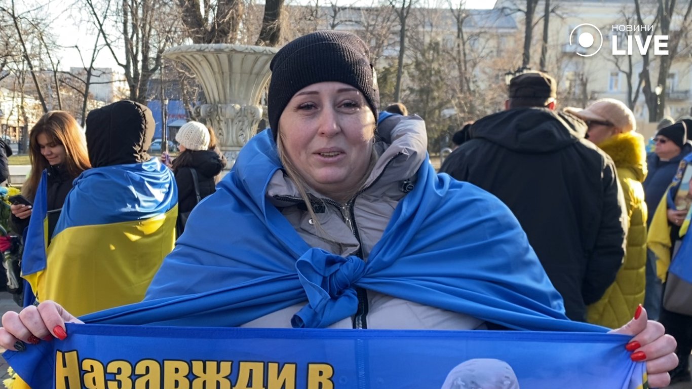 Патріотична хода в центрі Одеси — фоторепортаж - фото 2