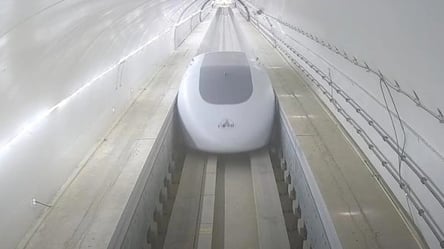 В Китае готовятся построить первый гиперлуп: расстояние 150 км поезд будет преодолевать за 15 минут - 285x160