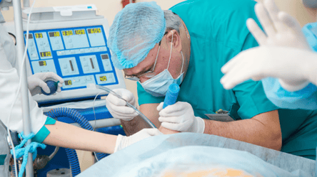 "Азов" шукає анестезіологів — пропонують високу зарплату - 285x160