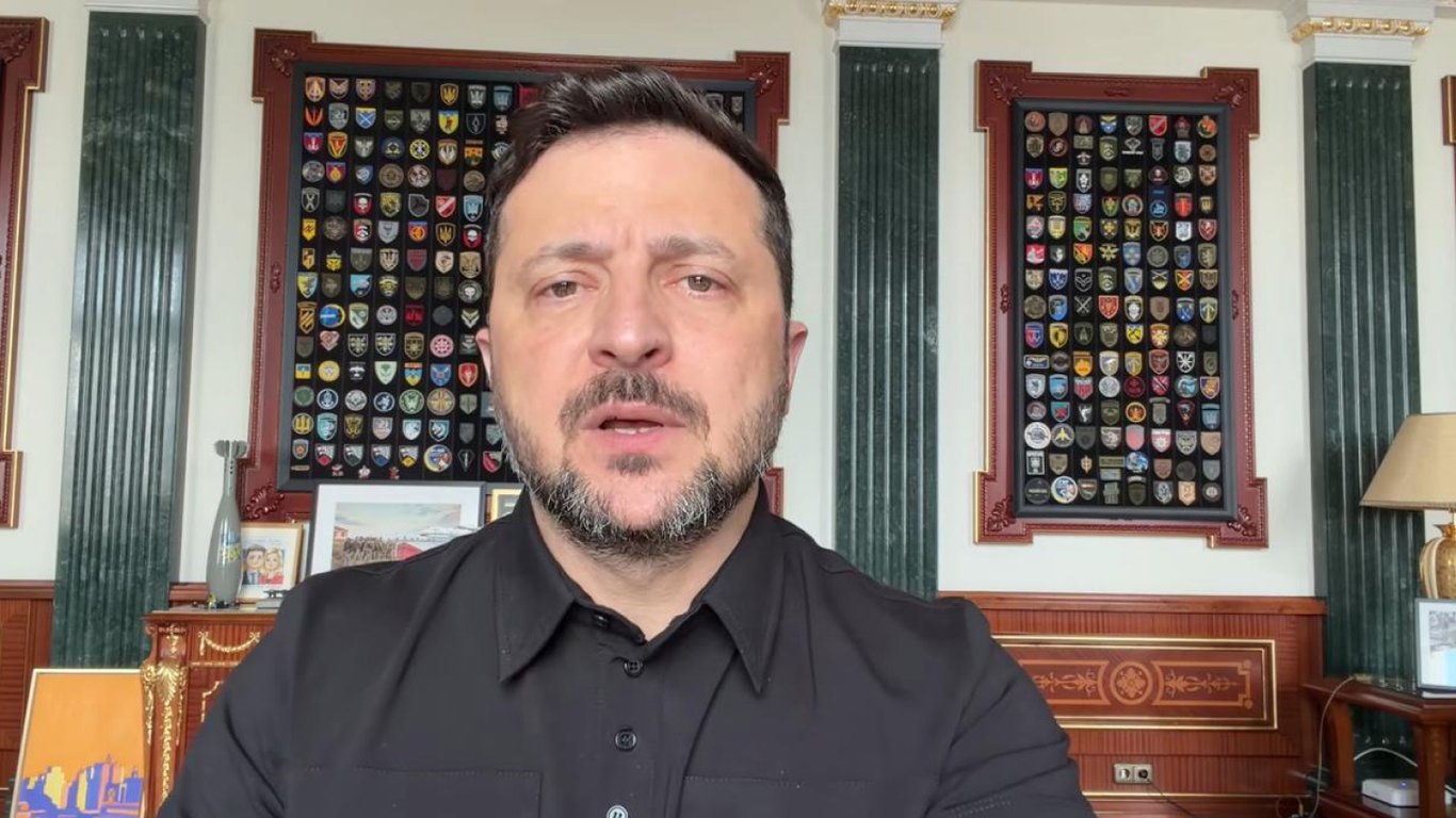 Зеленський: в Україні планують зарплати військовим до 300 тис. грн