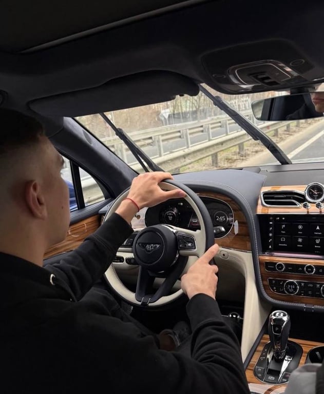 Матвей Пономаренко в матче за Динамо