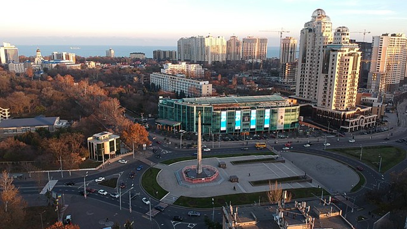 В Одессе начинают работу по обновлению водопровода: возможно ограничение дорожного движения