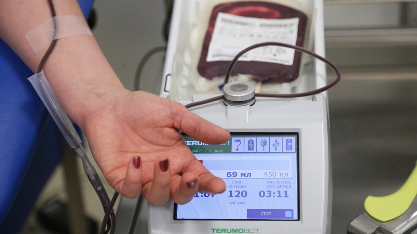 Надбавка за донорство крові — як отримати бонус до пенсії