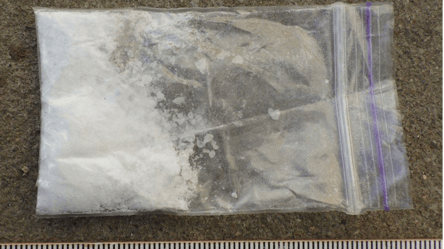 Делал закладки в подъезде — в Одессе задержали наркосбытчика - 285x160