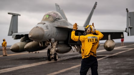 Знайдемо і вб’ємо — Пентагон почав операцію проти ІДІЛ в Сирії - 290x160