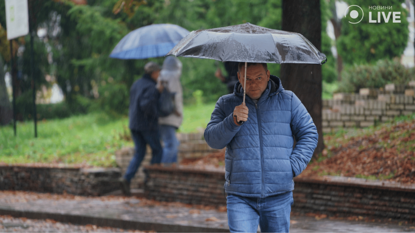 Украину зальют ливни — синоптики Укргидрометцентра рассказали, где завтра будет непогода