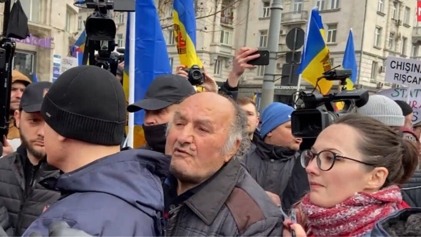 На антиурядовому мітингу в Кишиневі помітили росіян