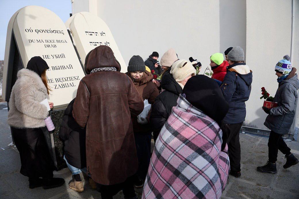 Ігор Терехов вшанував жертв Голокосту у Дробицькому Ярі - фото 1