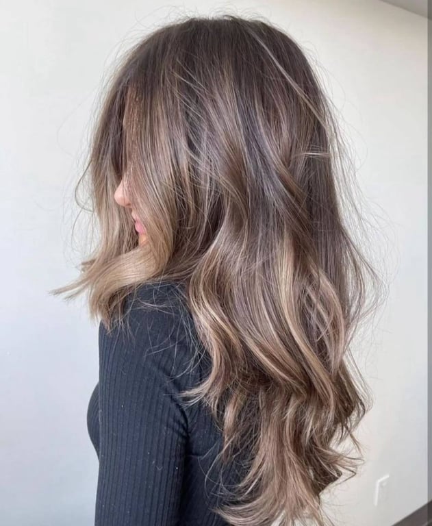 Фарбування волосся може приховати невдалу зачіску