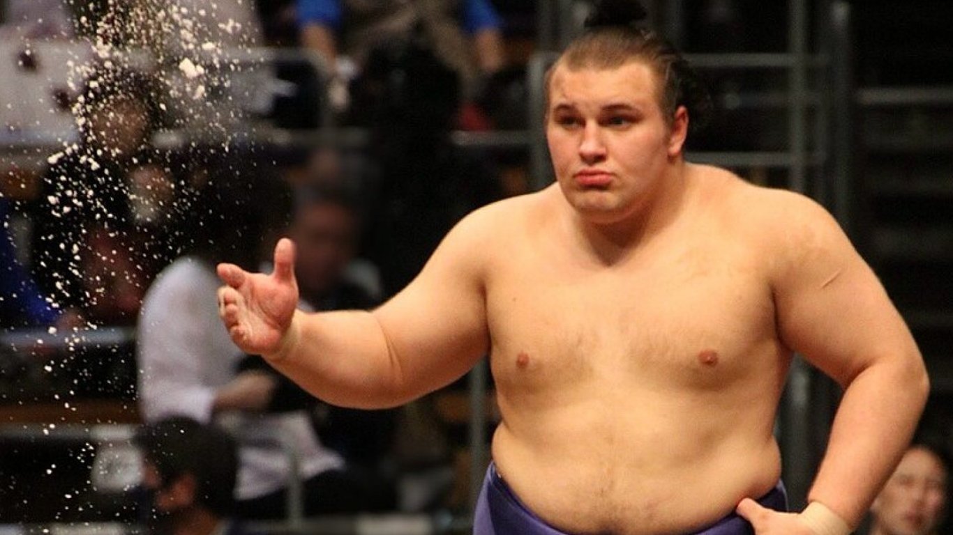 Ukrainian sumo wrestlers Sokolovskyi and Yavhusyshyn set a record in Japan