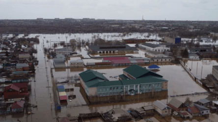 Підтоплені вже понад 11 тис. будинків — Росія йде під воду через прорив двох дамб - 285x160