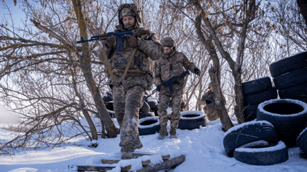 Обов'язкова служба для іноземців в Україні — що каже військовий - 285x160